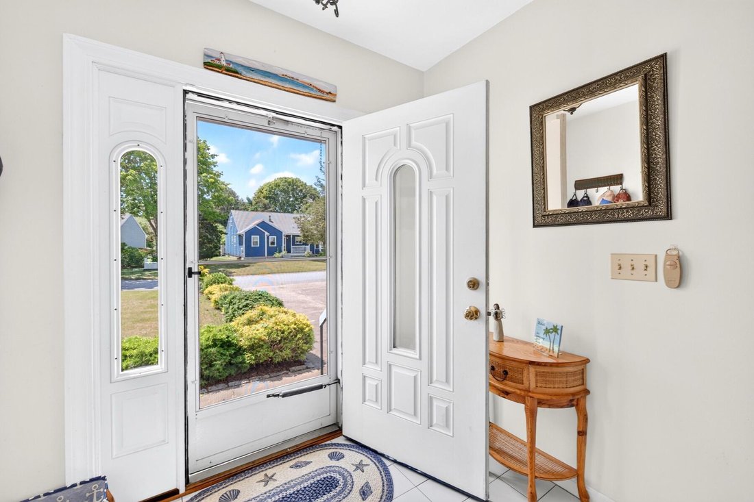 House in Falmouth, Massachusetts, United States 3 - 18420221