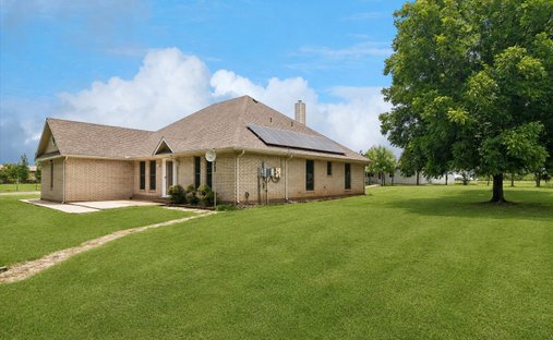 Farm Ranch in Sanger, Texas, United States 1