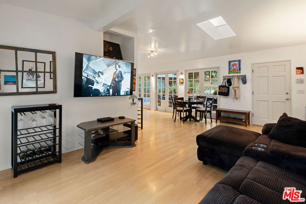 House in Los Angeles, California, United States 3 - 18423422