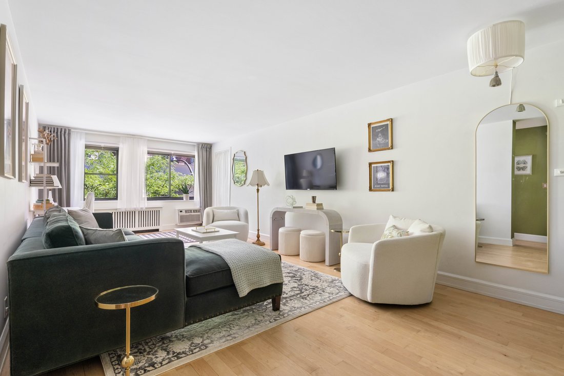 Co Op in New York, New York, United States 2 - 18423972