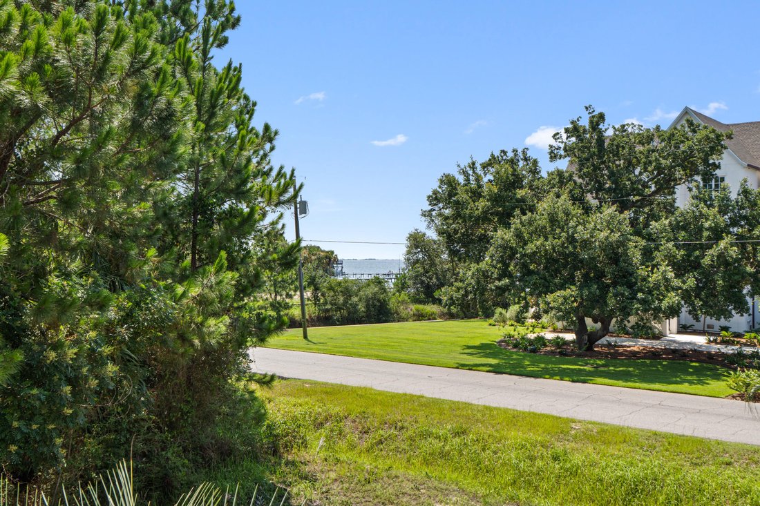 House in Gulf Breeze, Florida, United States 4 - 18420832