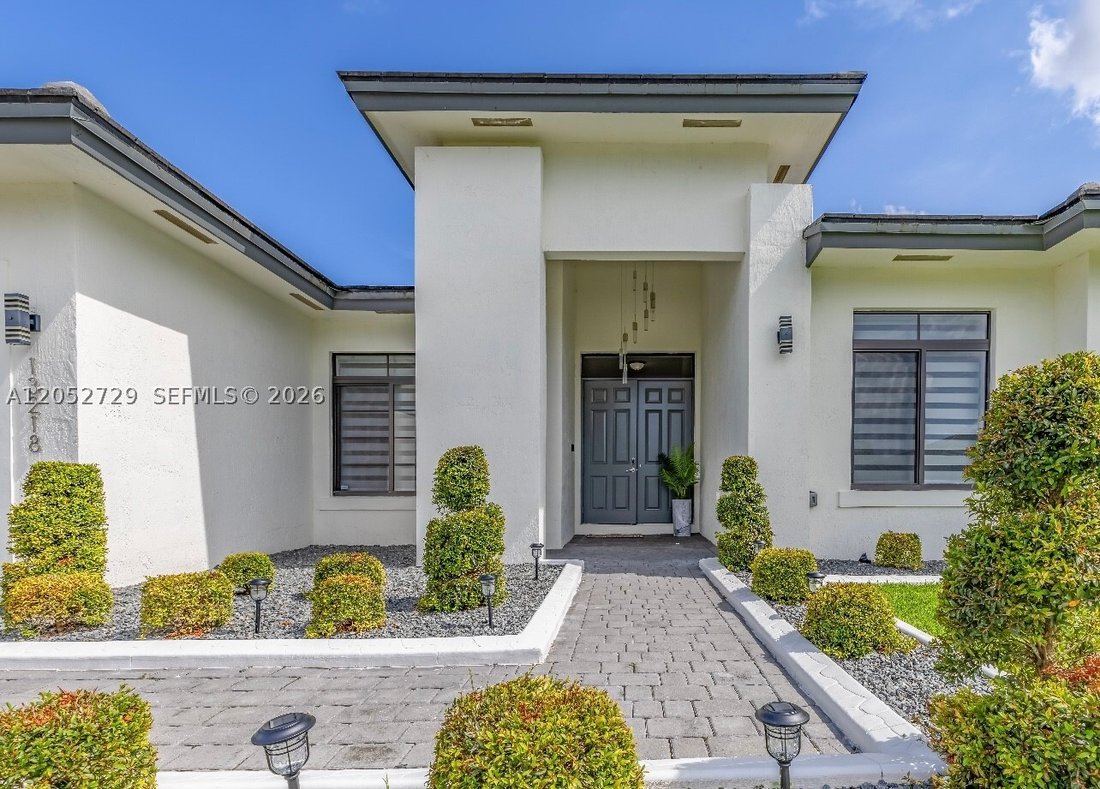 House in Miami, Florida, United States 4 - 18423099