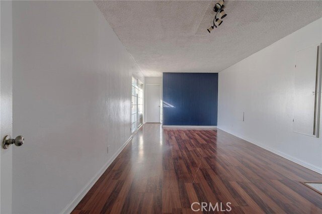 Whittier, California, United States 3 - 18421701