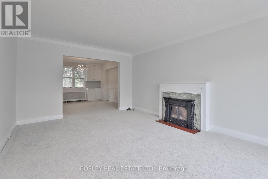 House in Toronto, Ontario, Canada 5 - 18410332