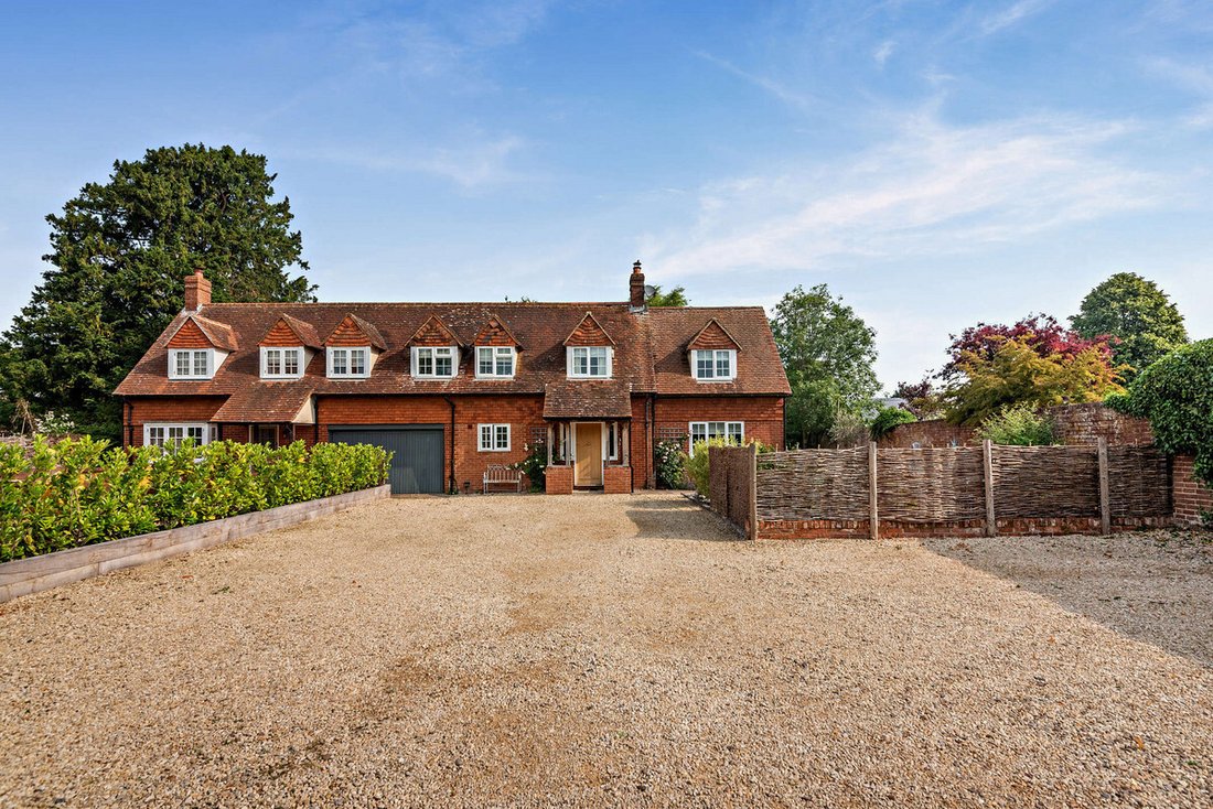 House in Didcot, England 1 - 18420758