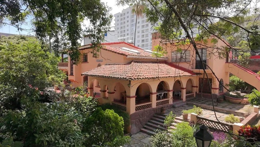 House in Cuernavaca, Morelos, Mexico 3 - 18421576