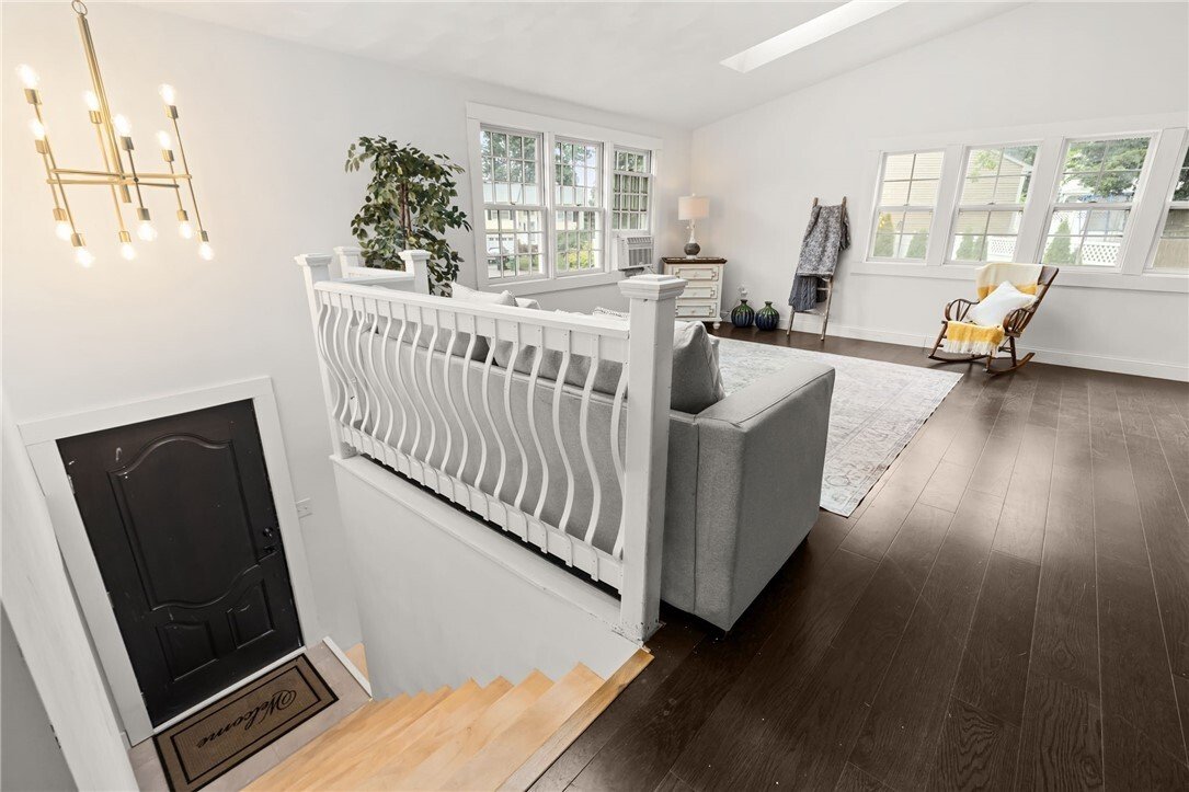 House in Warwick, Rhode Island, United States 2 - 18423158