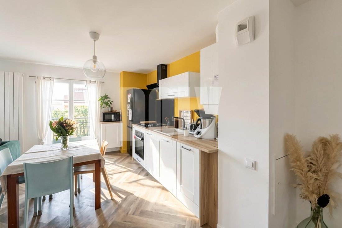 Apartment in Grandes Carrières-Clichy, Paris 18e Arrondissement, Paris 3 - 18420610
