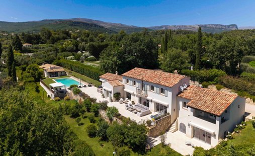 House in Châteauneuf-Grasse, Provence-Alpes-Côte d'Azur, France 1
