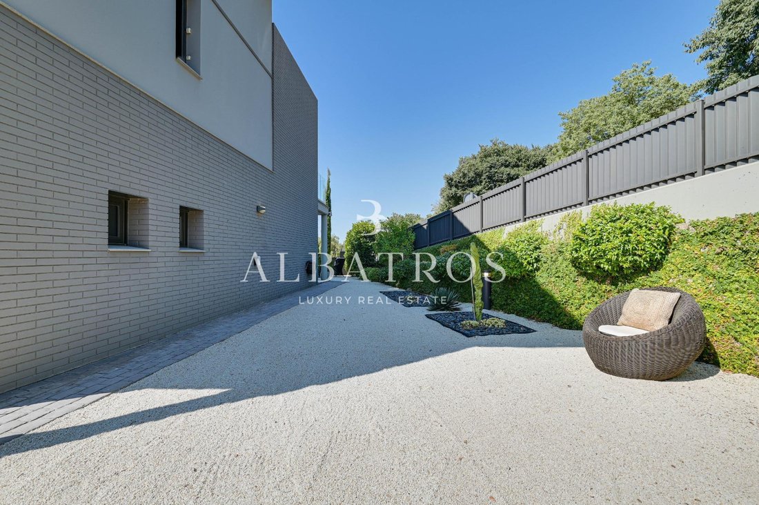 Townhouse in Mataro, Catalonia, Spain 2 - 18422321