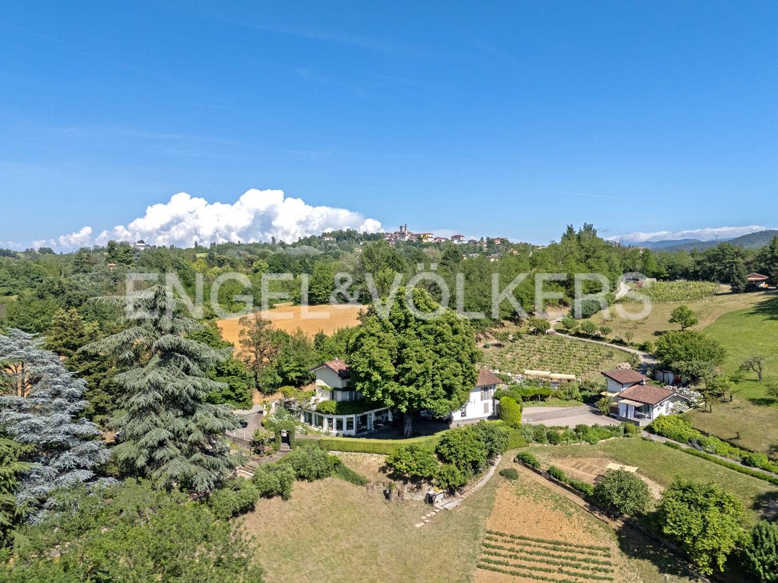 Villa in Center, Ovada, Piedmont 1 - 15759649