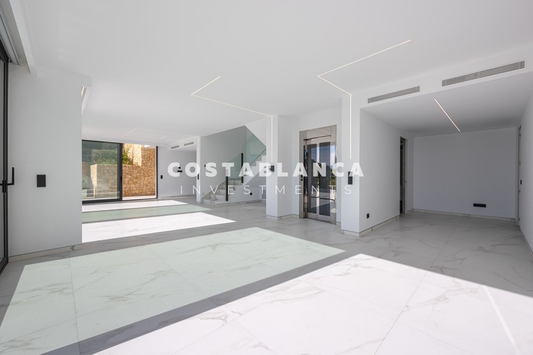 Villa in Zona de Mascarat, Valencian Community, Spain 3 - 18421268
