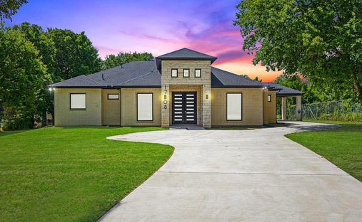 House in Hutchins, Texas, United States 1