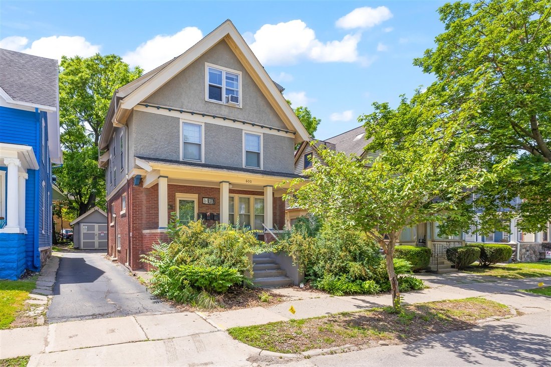 Ann Arbor, Michigan, United States 1 - 18423584