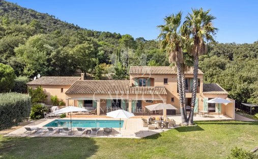 Villa in La Garde-Freinet, Provence-Alpes-Côte d'Azur, France 1