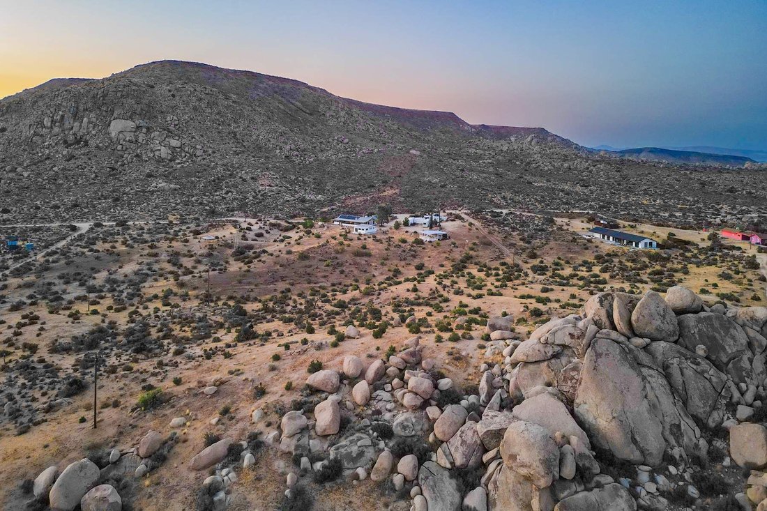 House in Yucca Valley, California, United States 2 - 18421996