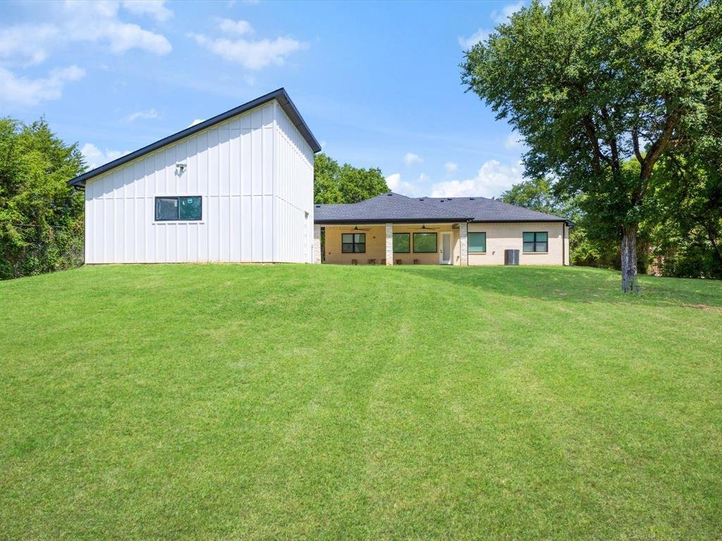 House in Hutchins, Texas, United States 5 - 18423773
