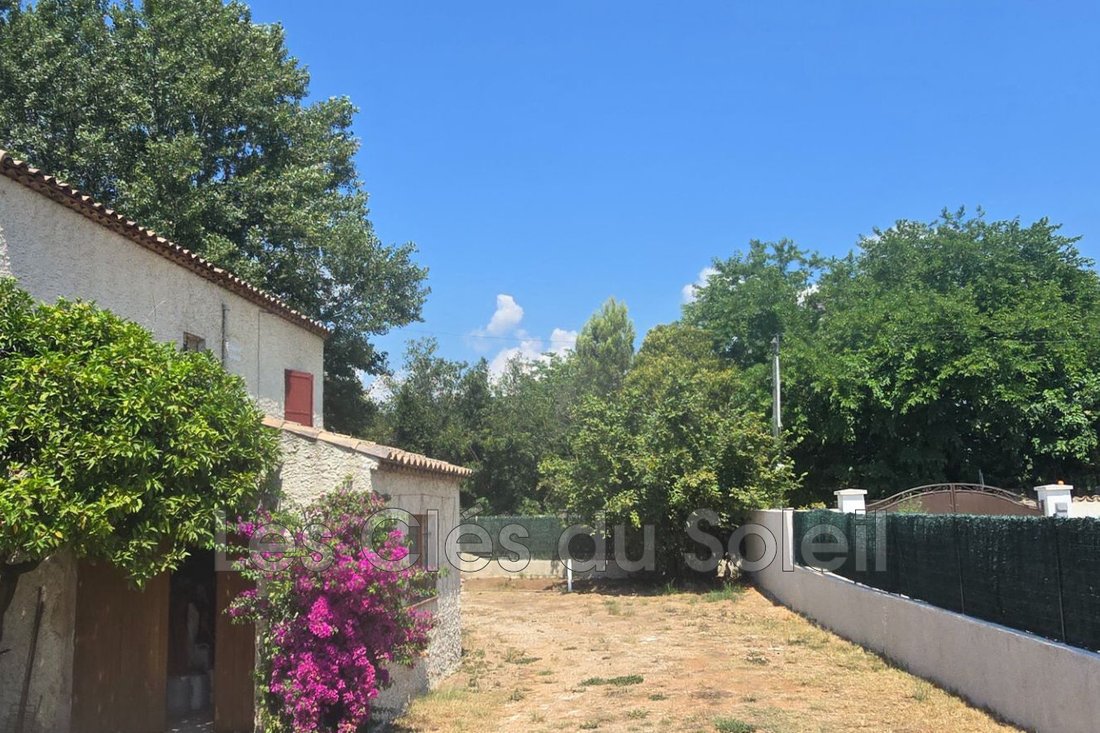 Villa in Solliès-Ville, Provence-Alpes-Côte d'Azur, France 4 - 18421503