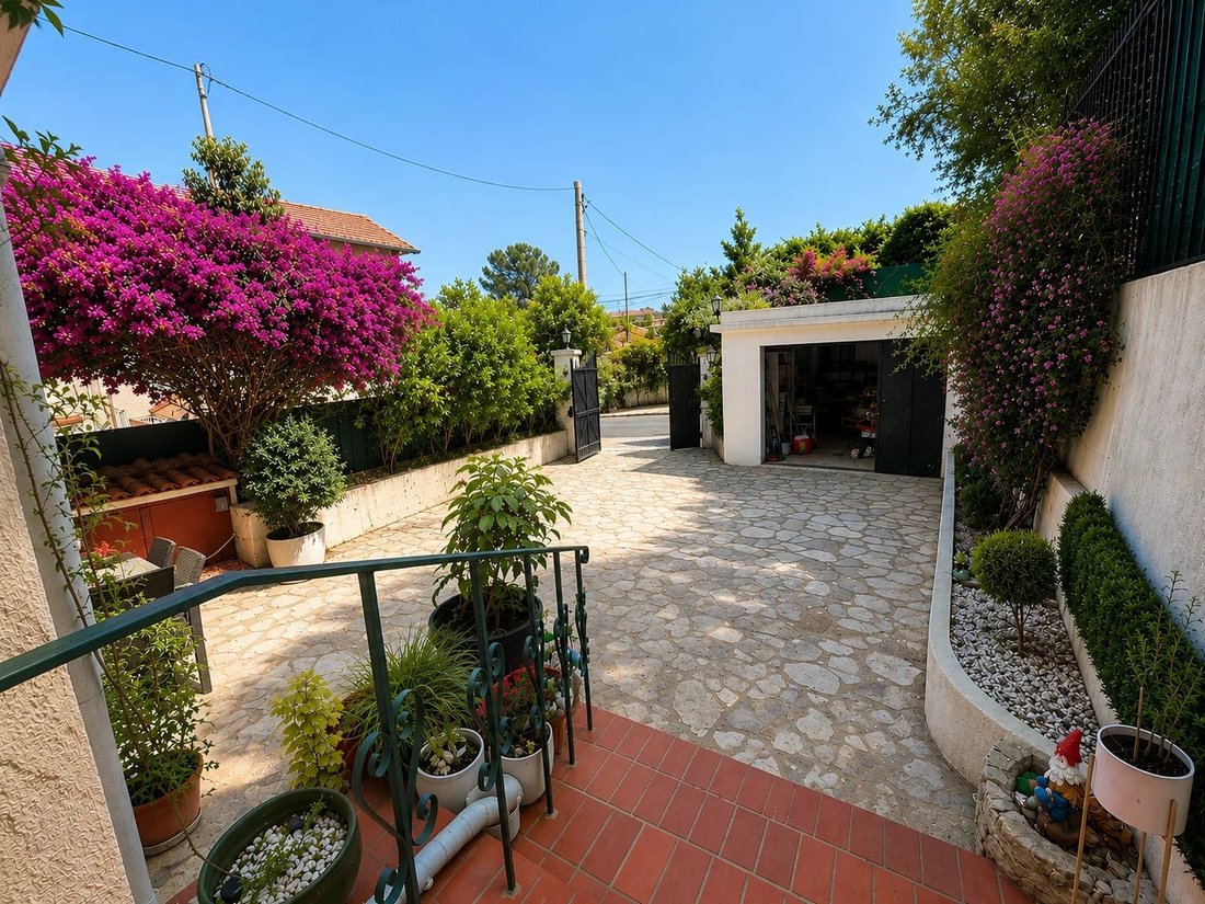 House in Vieux Cannet, Le Cannet, France 2 - 18421456