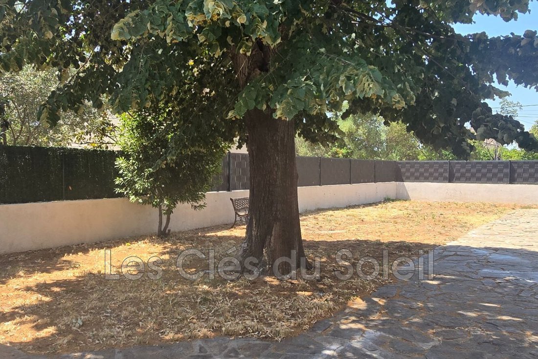 Villa in Solliès-Ville, Provence-Alpes-Côte d'Azur, France 5 - 18421503