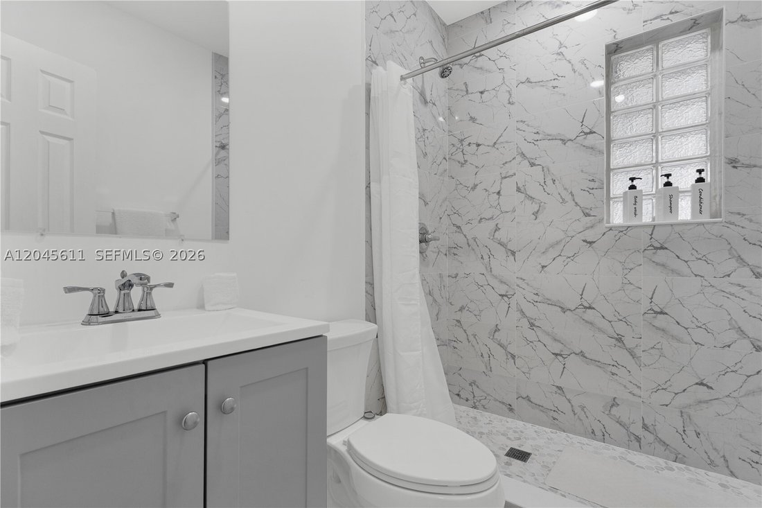 House in Hollywood, Florida, United States 5 - 18423081
