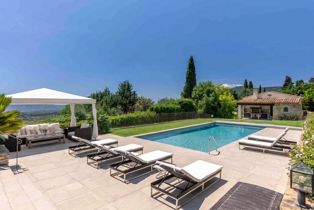 House in Châteauneuf-Grasse, Provence-Alpes-Côte d'Azur, France 4 - 18424005