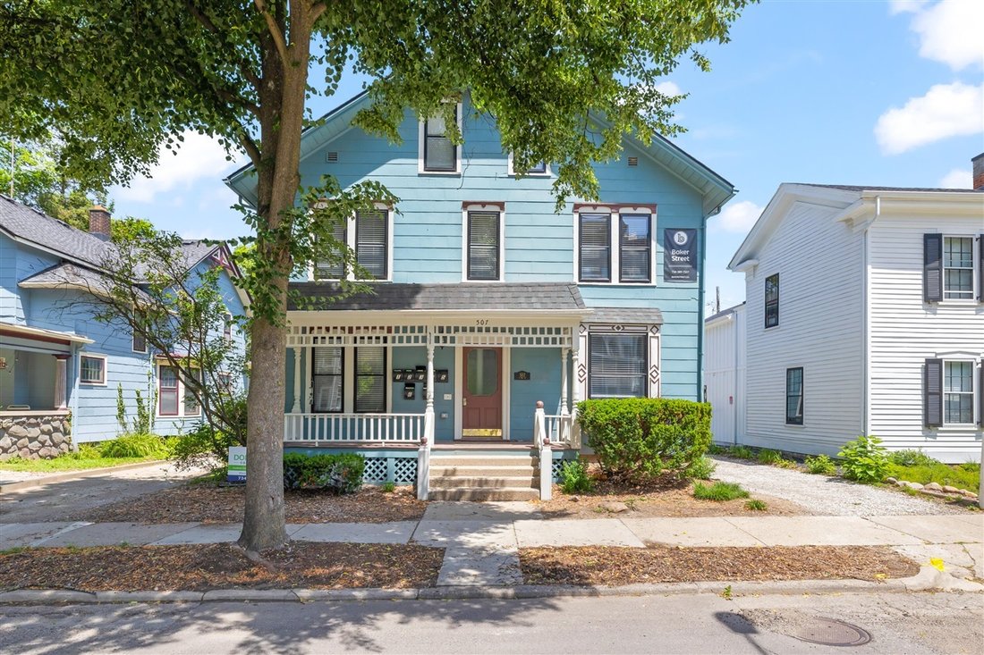 Ann Arbor, Michigan, United States 1 - 18423585