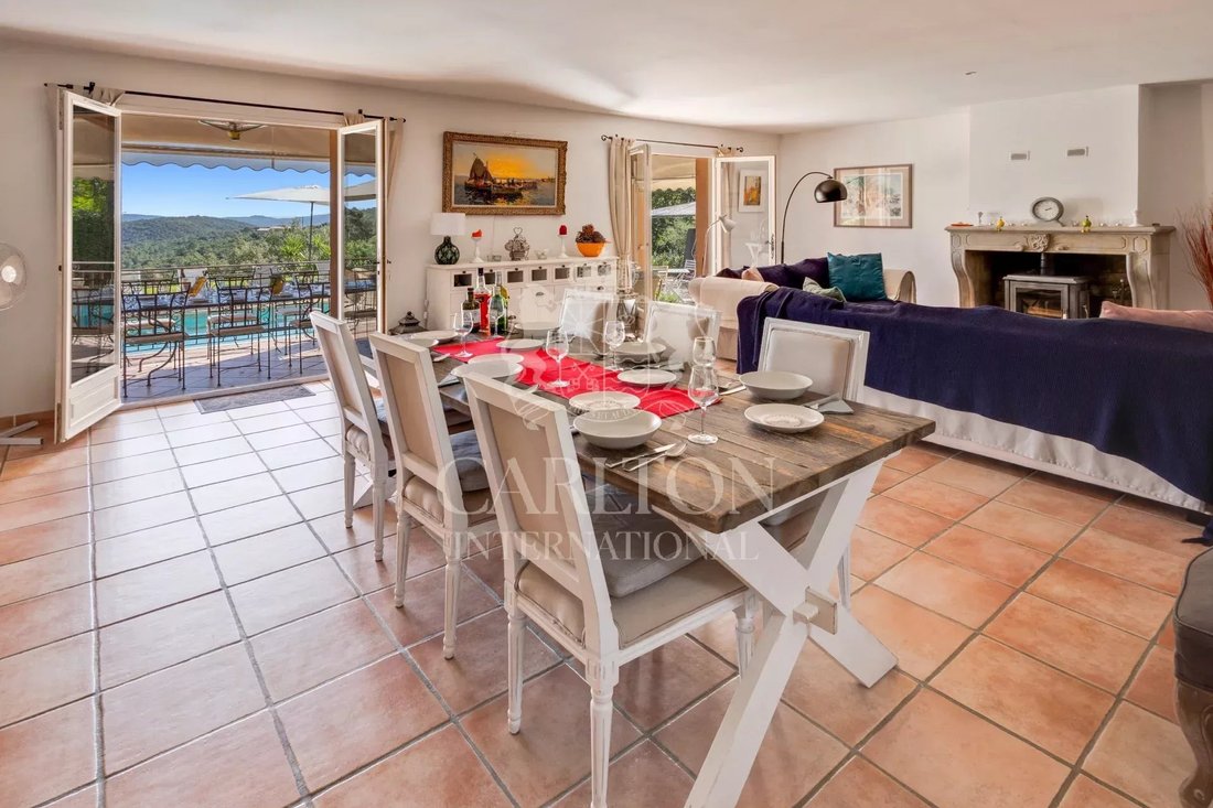 Villa in La Garde-Freinet, Provence-Alpes-Côte d'Azur, France 2 - 18421336