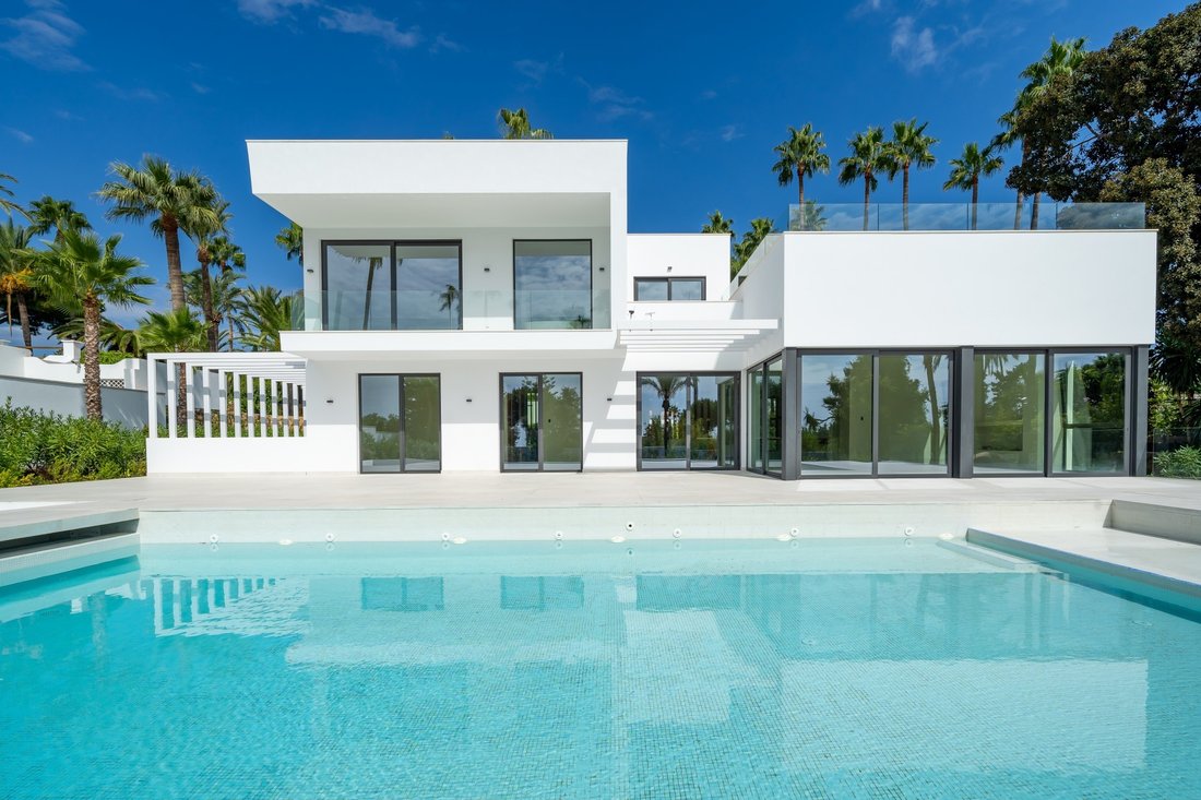 Villa in Benahavis, Andalusia, Spain 1 - 18424380