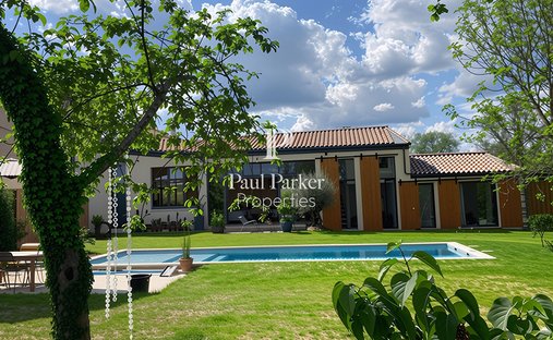 Villa in Sauternes, Nouvelle-Aquitaine, France 1