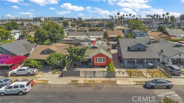 Los Angeles, California, United States 4 - 18421699