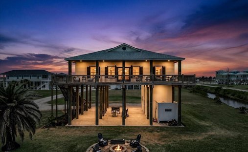 House in Bolivar Peninsula, Texas, United States 1