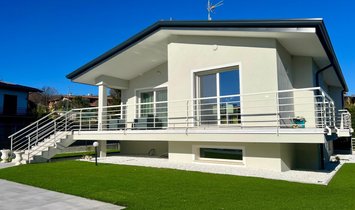 Villa en Padenghe sul Garda, Lombardía, Italia 1