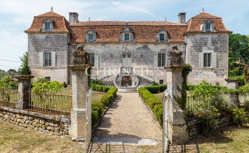 Château à Brantôme, Brantôme en Périgord, France 1