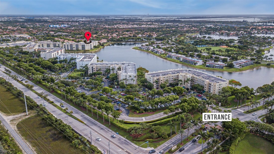 Condo in Doral, Florida, United States 3 - 18423073