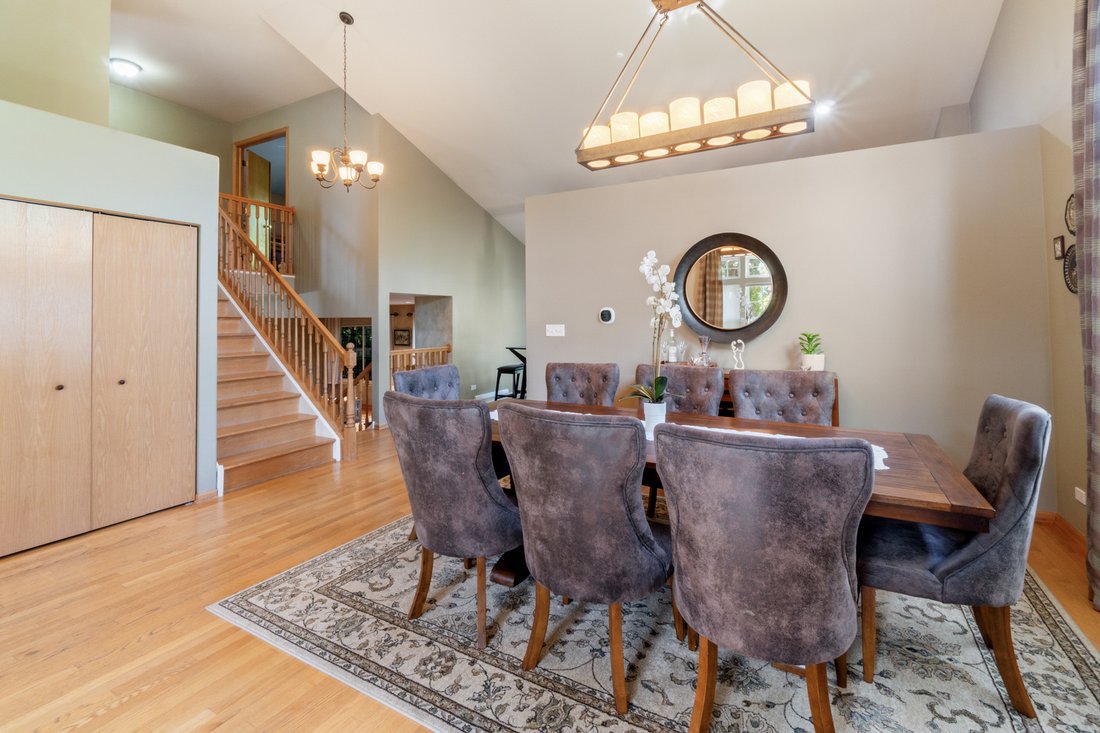 House in Wheeling, Illinois, United States 4 - 18423354