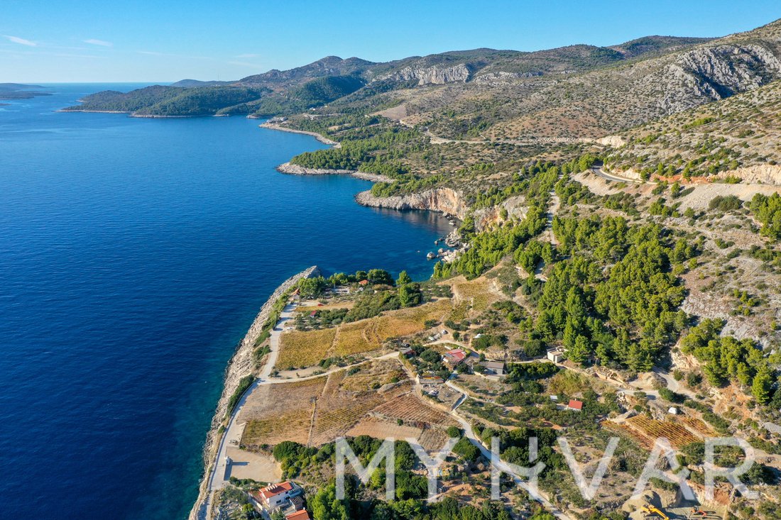 Estate in Zarace, Split-Dalmatia County, Croatia 5 - 18421884