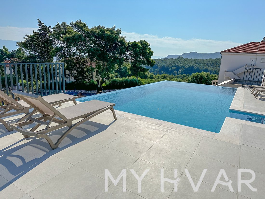 Villa in Jelsa, Split-Dalmatia County, Croatia 1 - 18421825