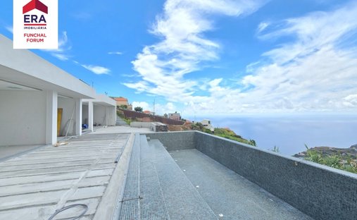 Haus in Arco da Calheta, Autonome Region Madeira, Portugal 1