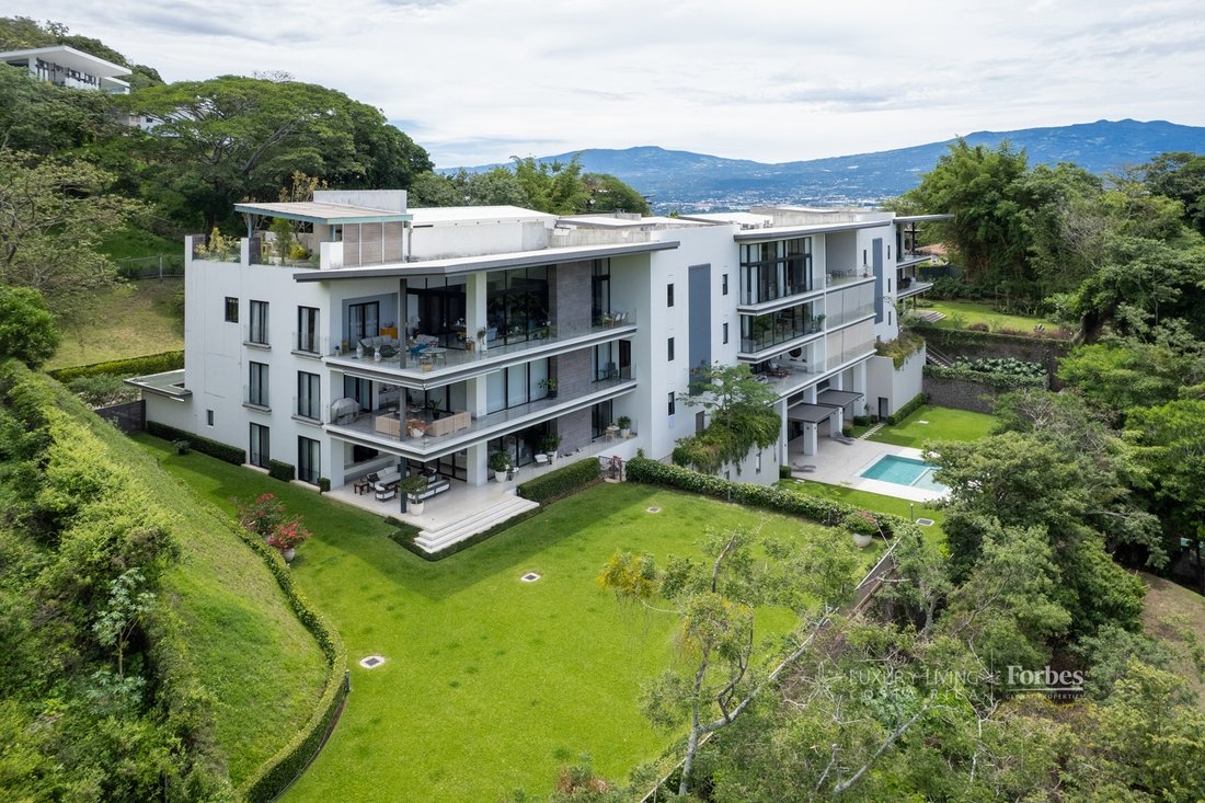 Apartment in San Rafael de Escazú, San José Province, Costa Rica 3 - 18166535