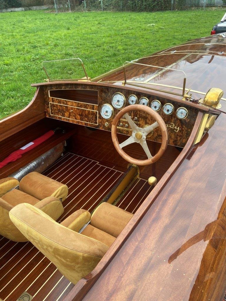 Classic in Lake Zurich, Switzerland 3 - 18425046