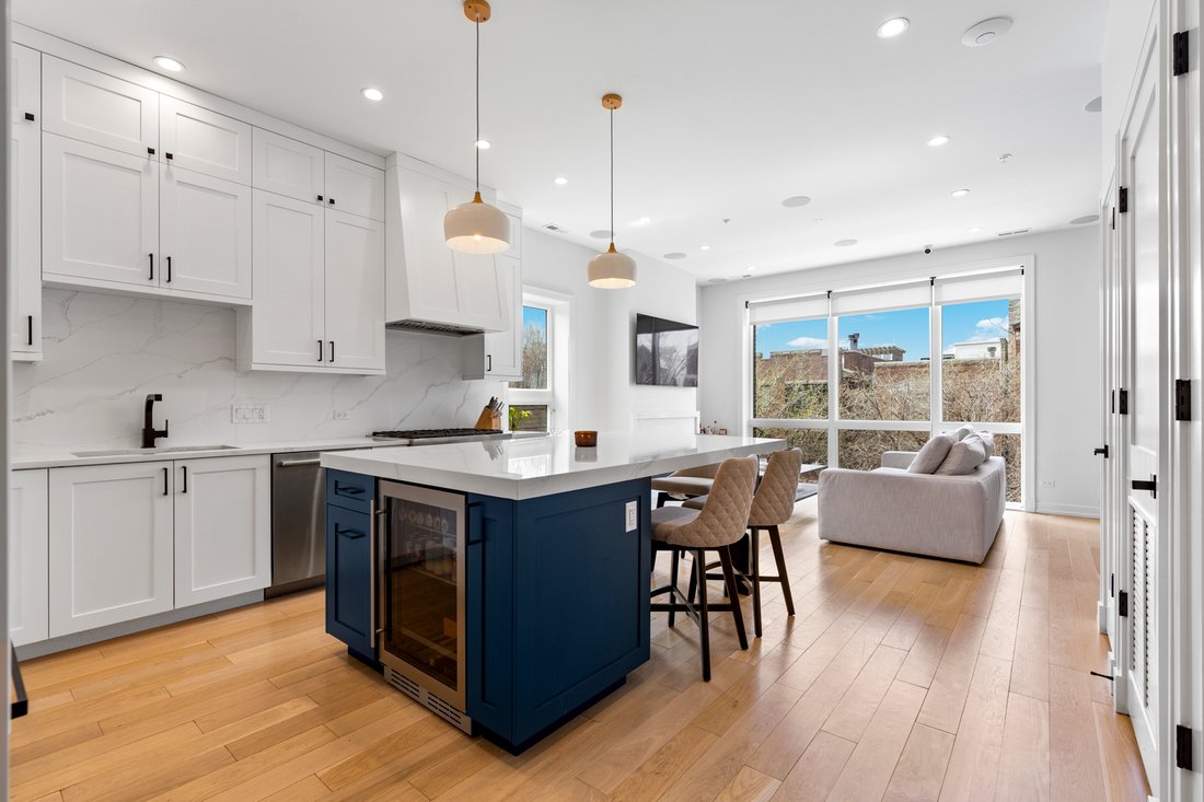 Condo in Chicago, Illinois, United States 2 - 18423373