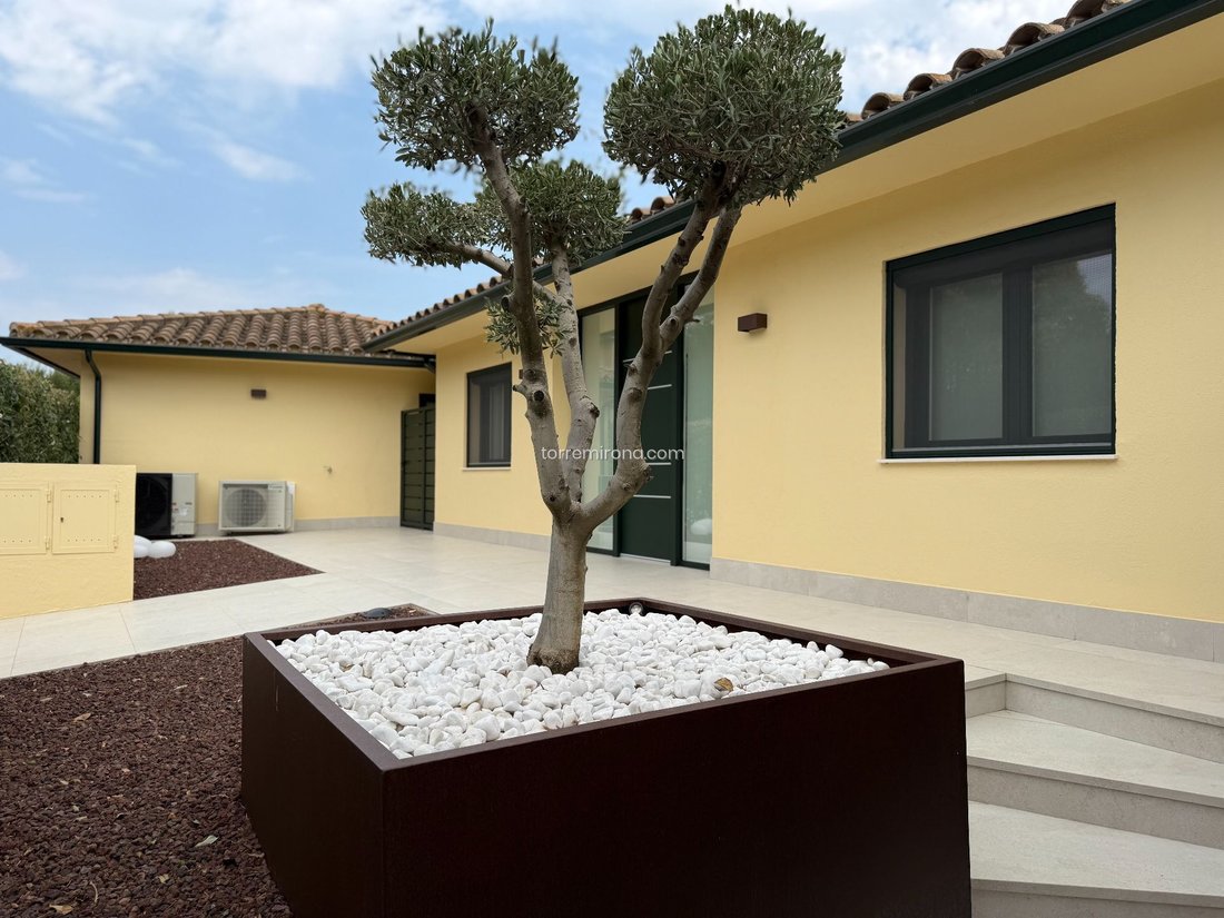 House in Navata, Catalonia, Spain 1 - 18422361