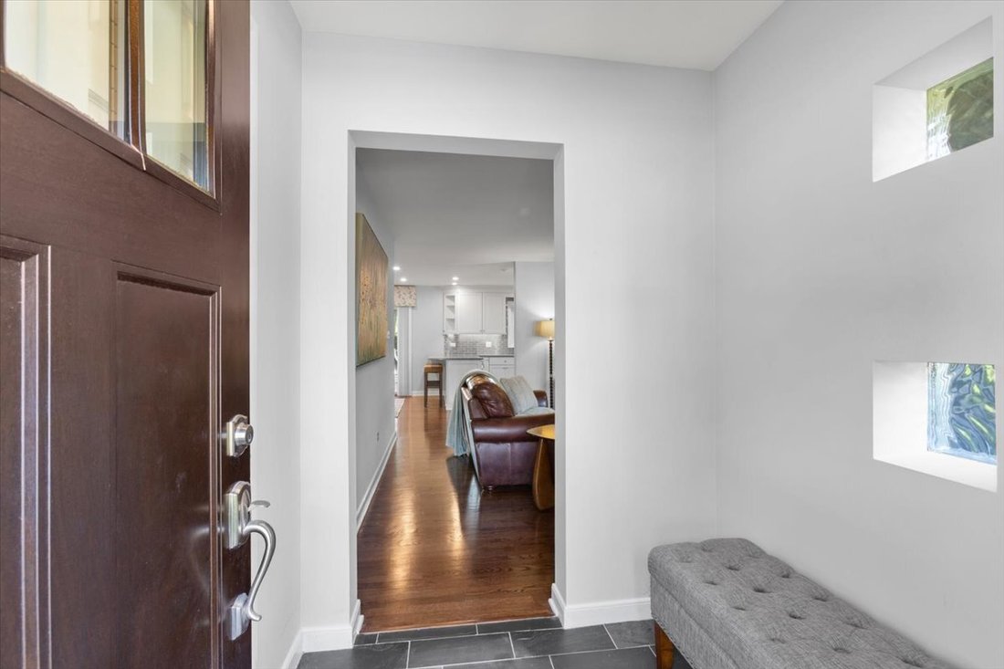 House in Downers Grove, Illinois, United States 4 - 18423473