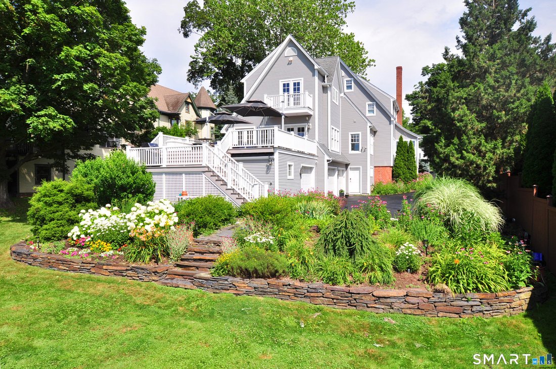 House in Suffield, Connecticut, United States 2 - 18422550