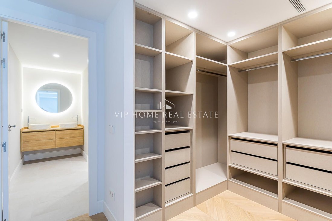 Apartment in Chamberi, Madrid, Spain 3 - 18422368