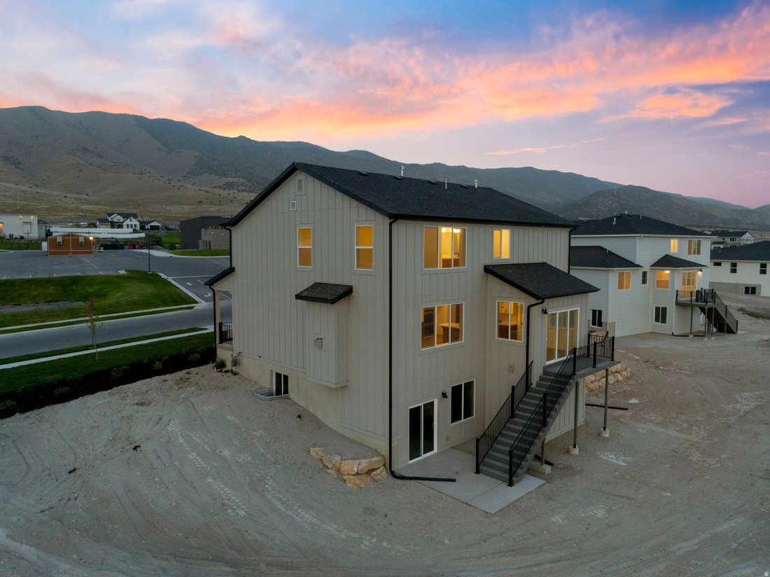 House in Eagle Mountain, Utah, United States 3 - 18422344