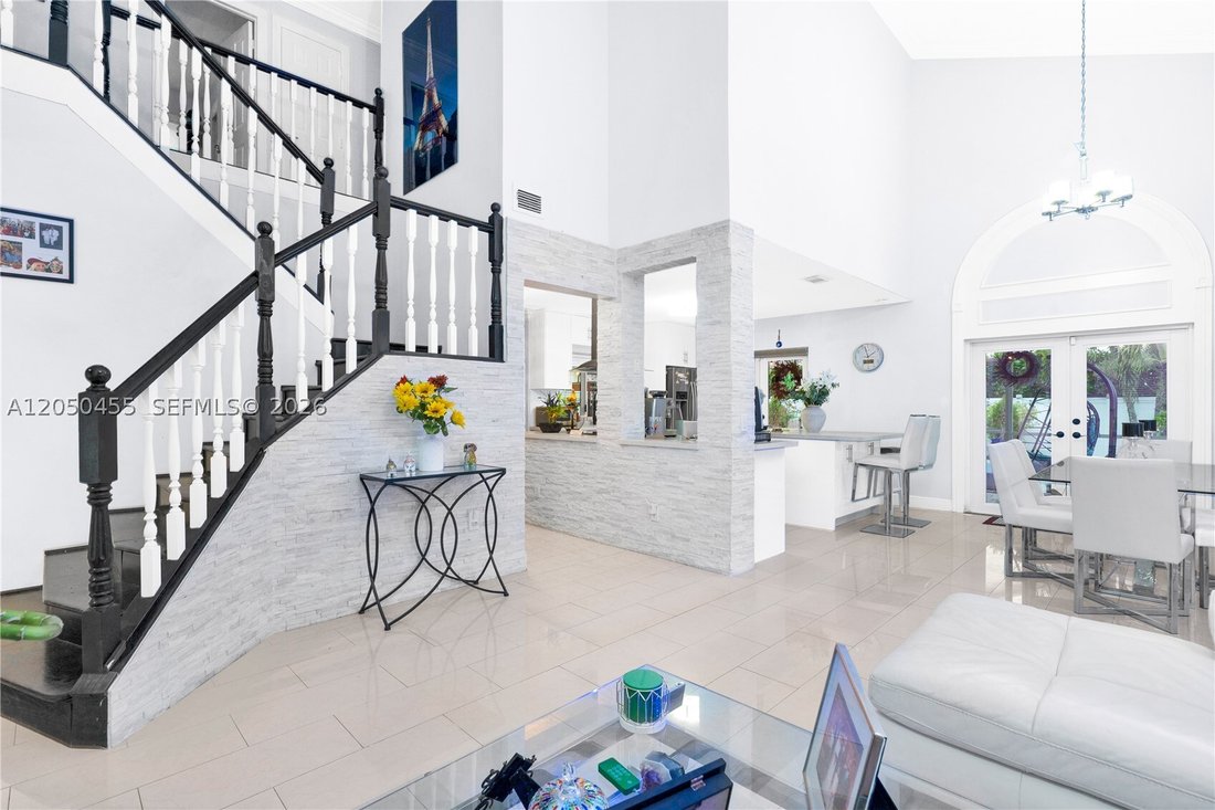 House in Miami, Florida, United States 3 - 18423080