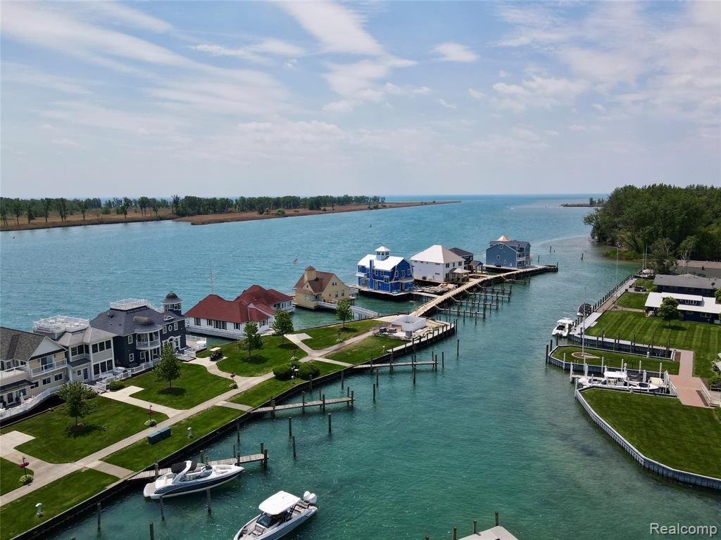 House in Clay Township, Michigan, United States 5 - 18309011