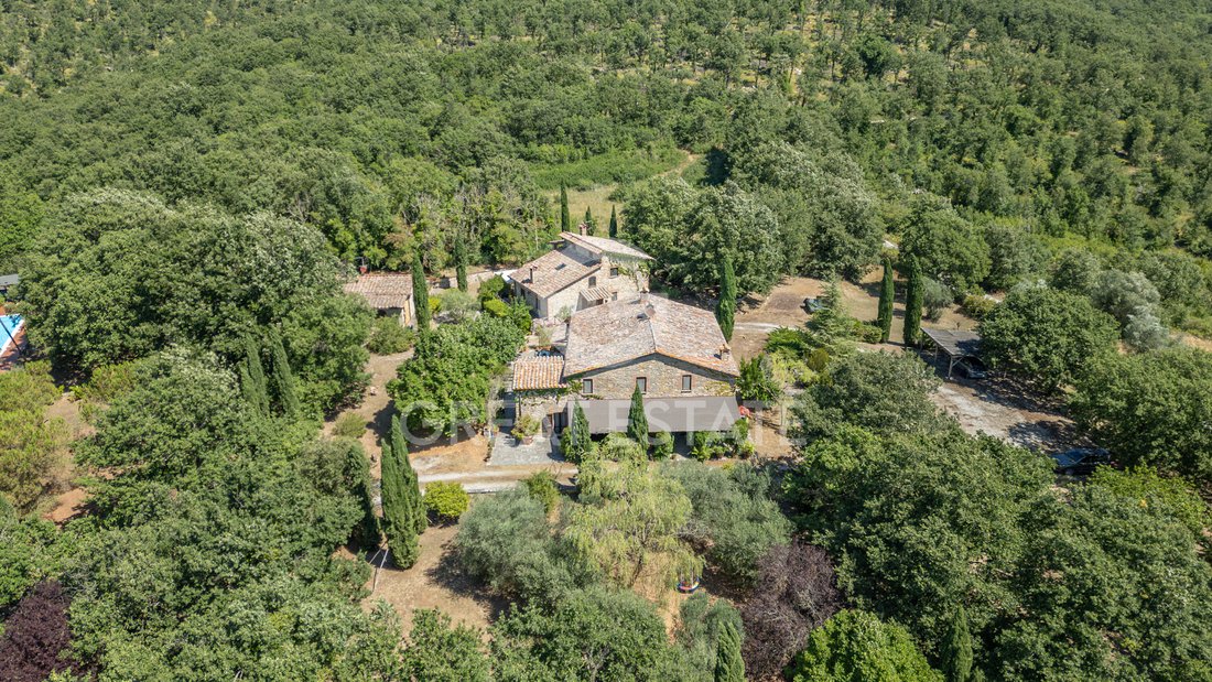 Estate in Montegabbione, Umbria, Italy 4 - 18424046